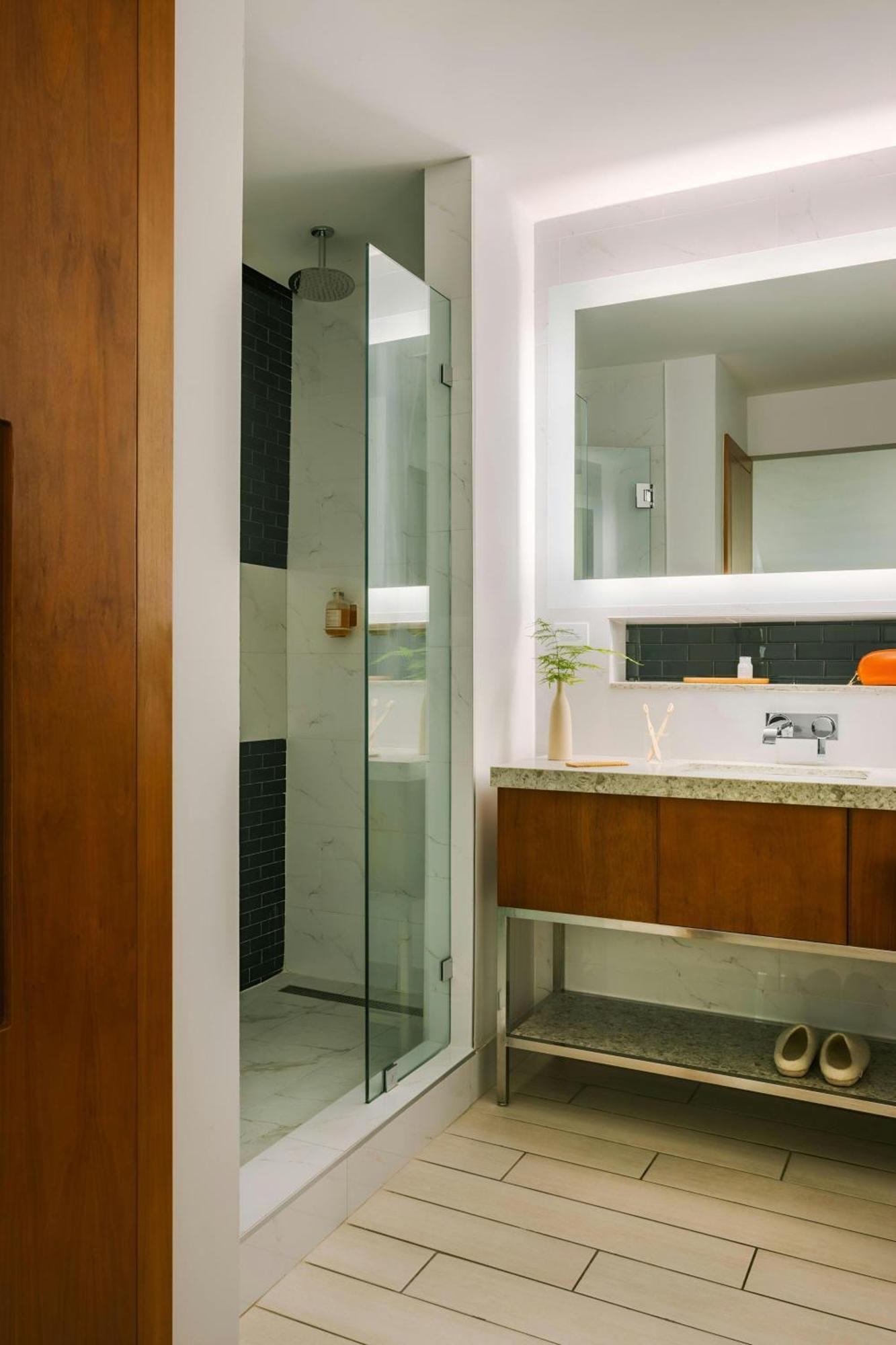 The Circ Hotel Hollywood, Sonder By Marriott Bonvoy Hotel 3*