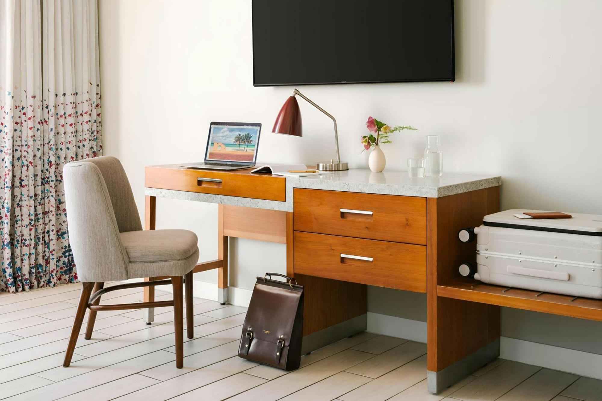 The Circ Hotel Hollywood, Sonder By Marriott Bonvoy Hotel 3*