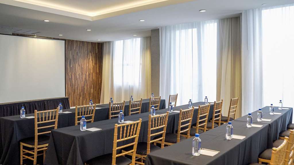 The Circ Hotel Hollywood, Sonder By Marriott Bonvoy Hotel