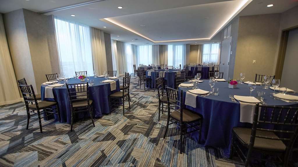 The Circ Hotel Hollywood, Sonder By Marriott Bonvoy 3* Hollywood