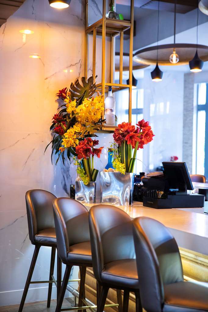 The Circ Hotel Hollywood, Sonder By Marriott Bonvoy Hotel 3*